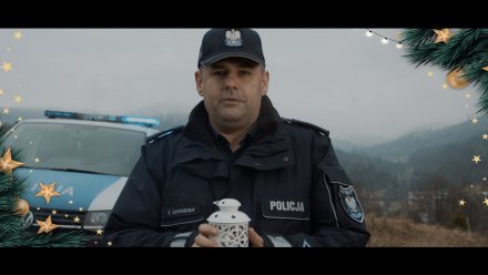 Kadr z filmu - komendant Tomasz Domagała